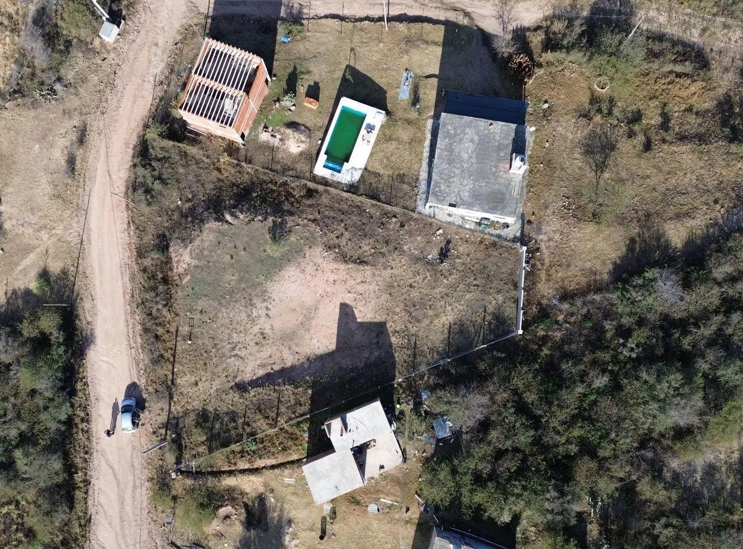 LOTE ESTANCIA VIEJA 1072 MTS SE VENDE, ALAMBRADO 2
