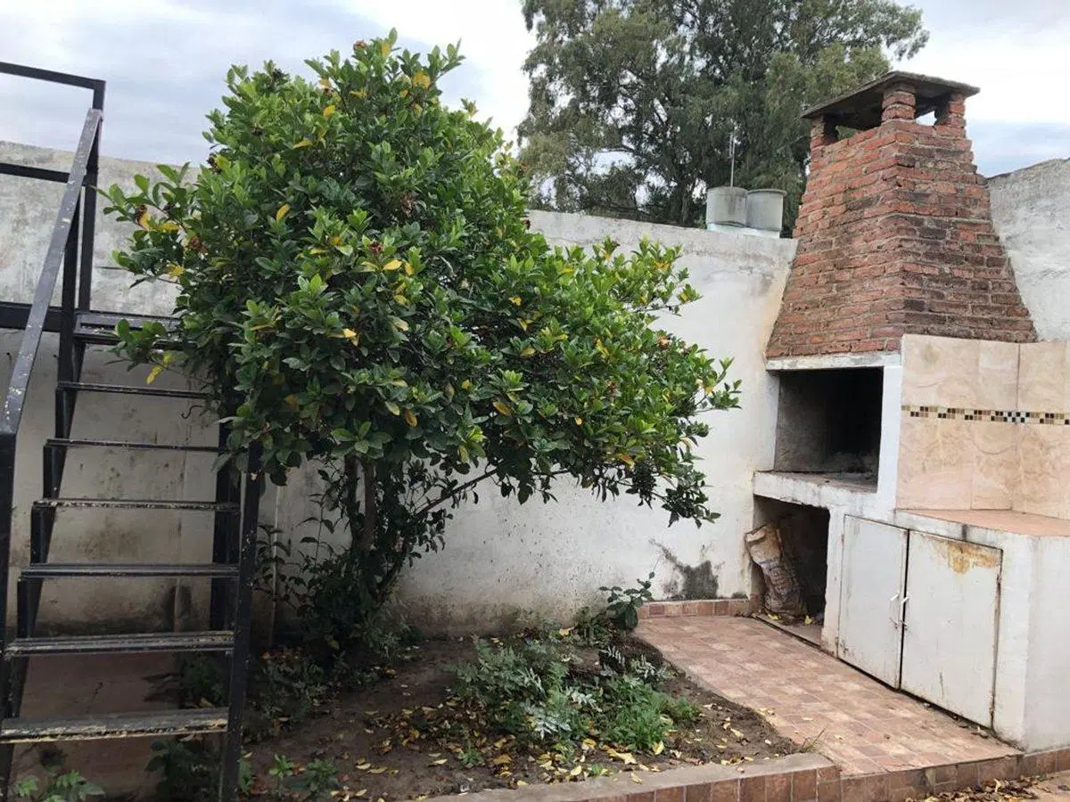 VENTA 2 CASAS 272 M2 CUBIERTOS TALLERES E CORDOBA 3
