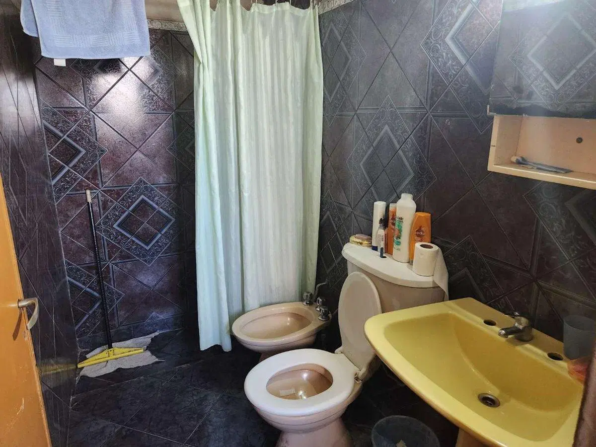 VENTA CASA  ARGUELLO NORTE  4 DORMITORIOS (UOCRA) 2