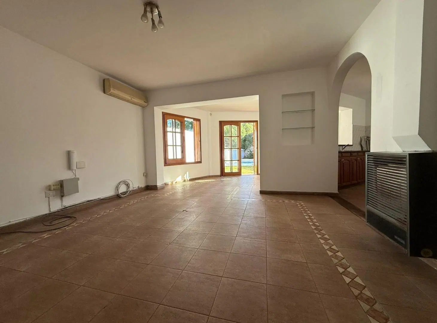 Casa 5 Cuartos Zona Colegio Lasalle Apta Crédito 5