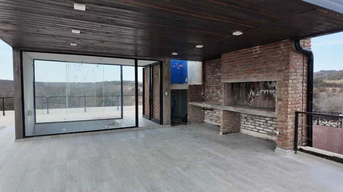 CASA A LA VENTA A ESTRENAR LOS AROMITOS 3