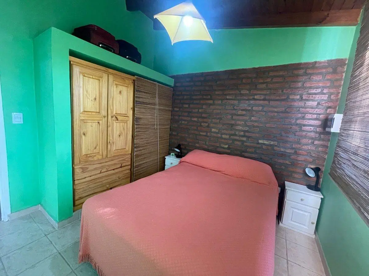 Casa 2 dormitorios capilla del monte B. La Toma 2