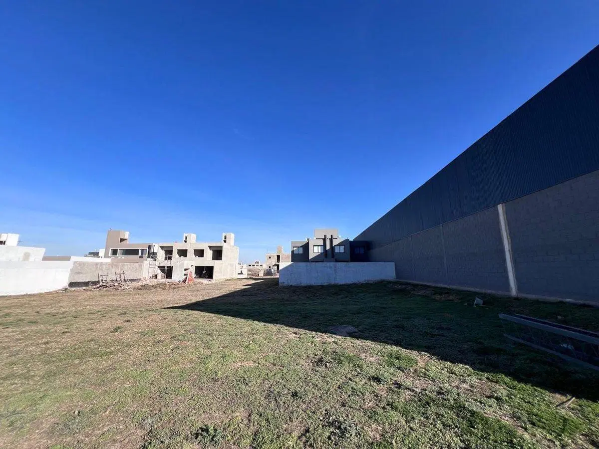 Local comercial en  Docta Urbanización 150 m2 2
