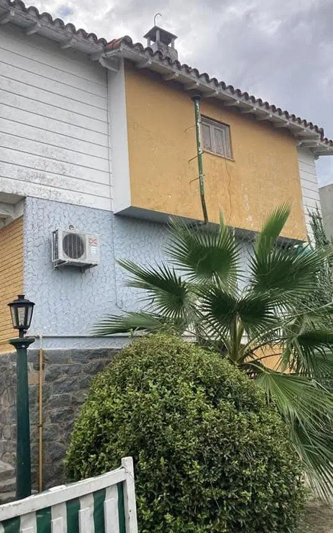 LA FALDA CENTRO CASA 2 DORMITORIOS VENDE 5