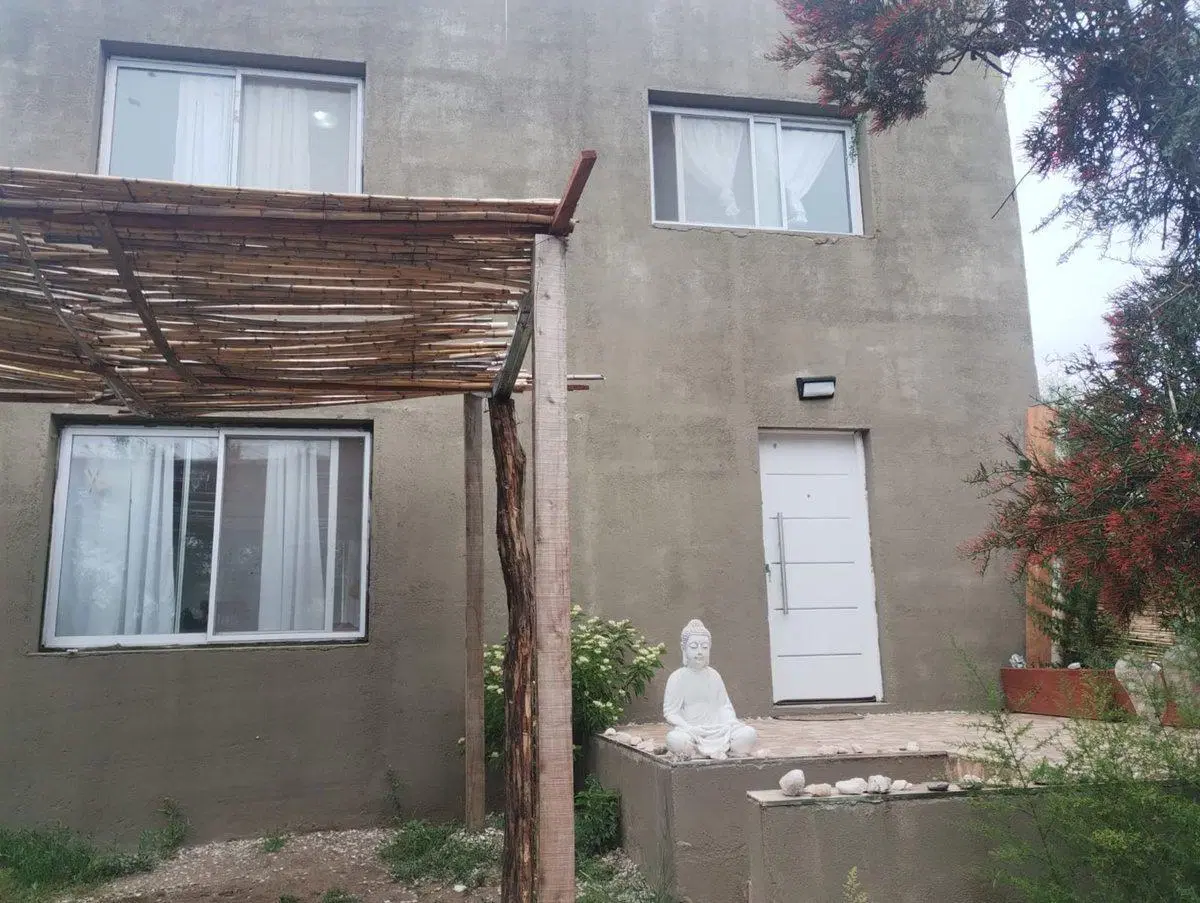 Venta Casa 2 Dorm y SUM 400 mts Capilla del Monte 3