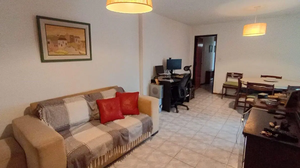 VENTA DPTO 3 DORM MAS COCHERA ALBERDI 3