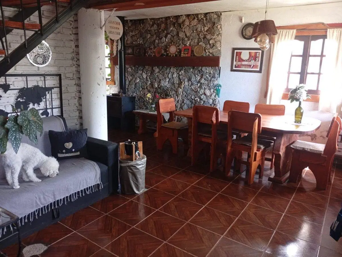 Casa 4 dormit. pileta Villa Giardino 3