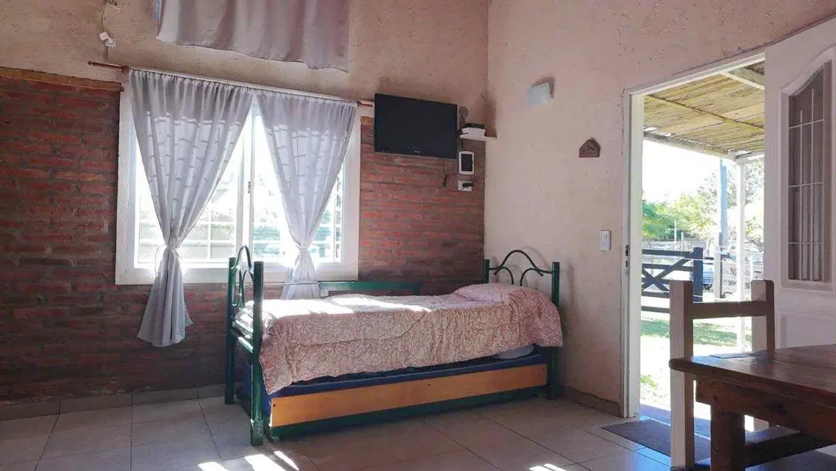 SE VENDEN 2 CASAS SOBRE LOTE DE 480m2 V. RUMIPAL 5