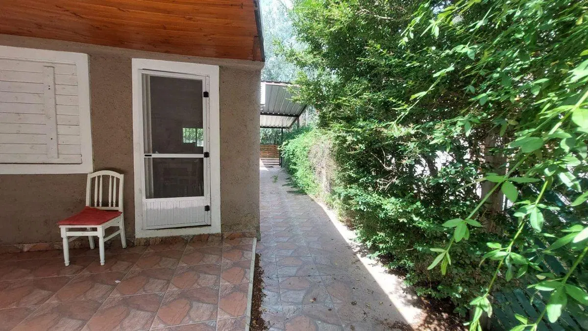 VENTA CASA 2 DORMITORIOS - PILETA - CABALANGO 5