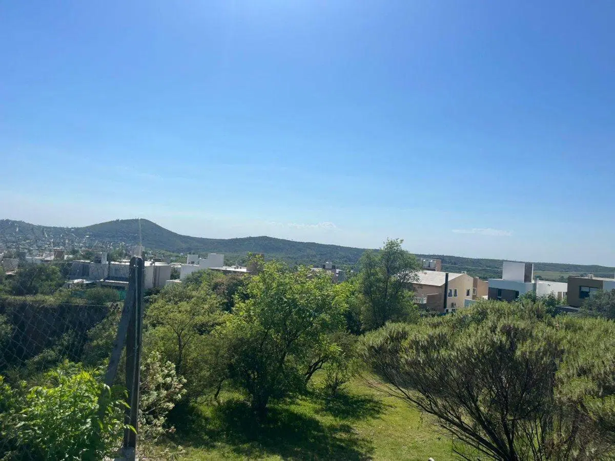 VENDO LOTE EN TERRAZAS DE LA ESTANZUELA 596 Mts 5
