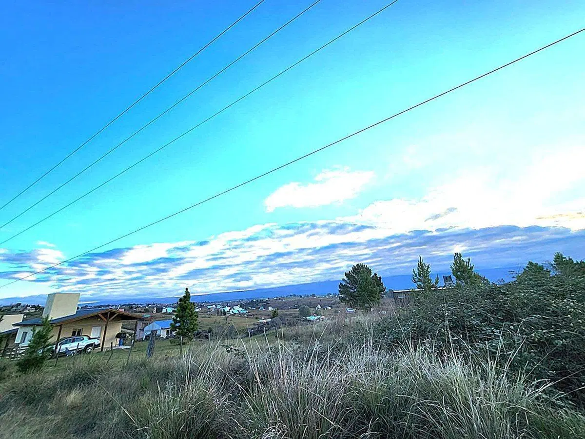 VENTA LOTE EN YACANTO 400 M2 ESCRITURA VISTAS 5
