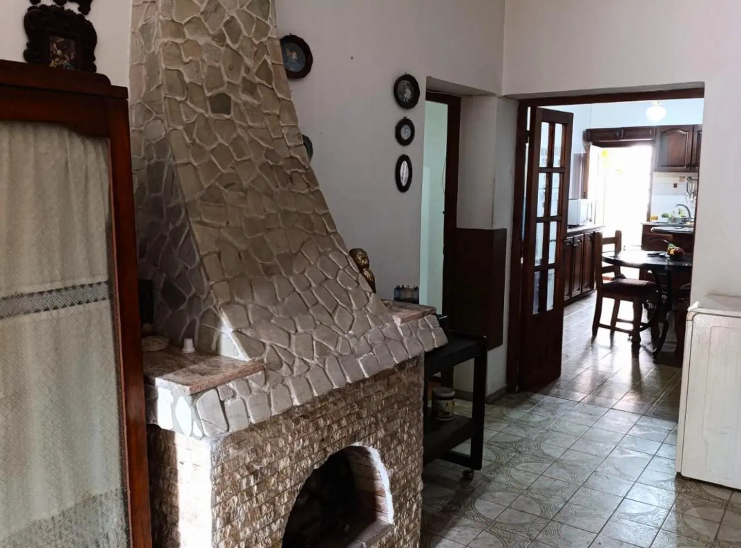 Casa 2 dorm + Departamento en barrio Los Paraisos 2