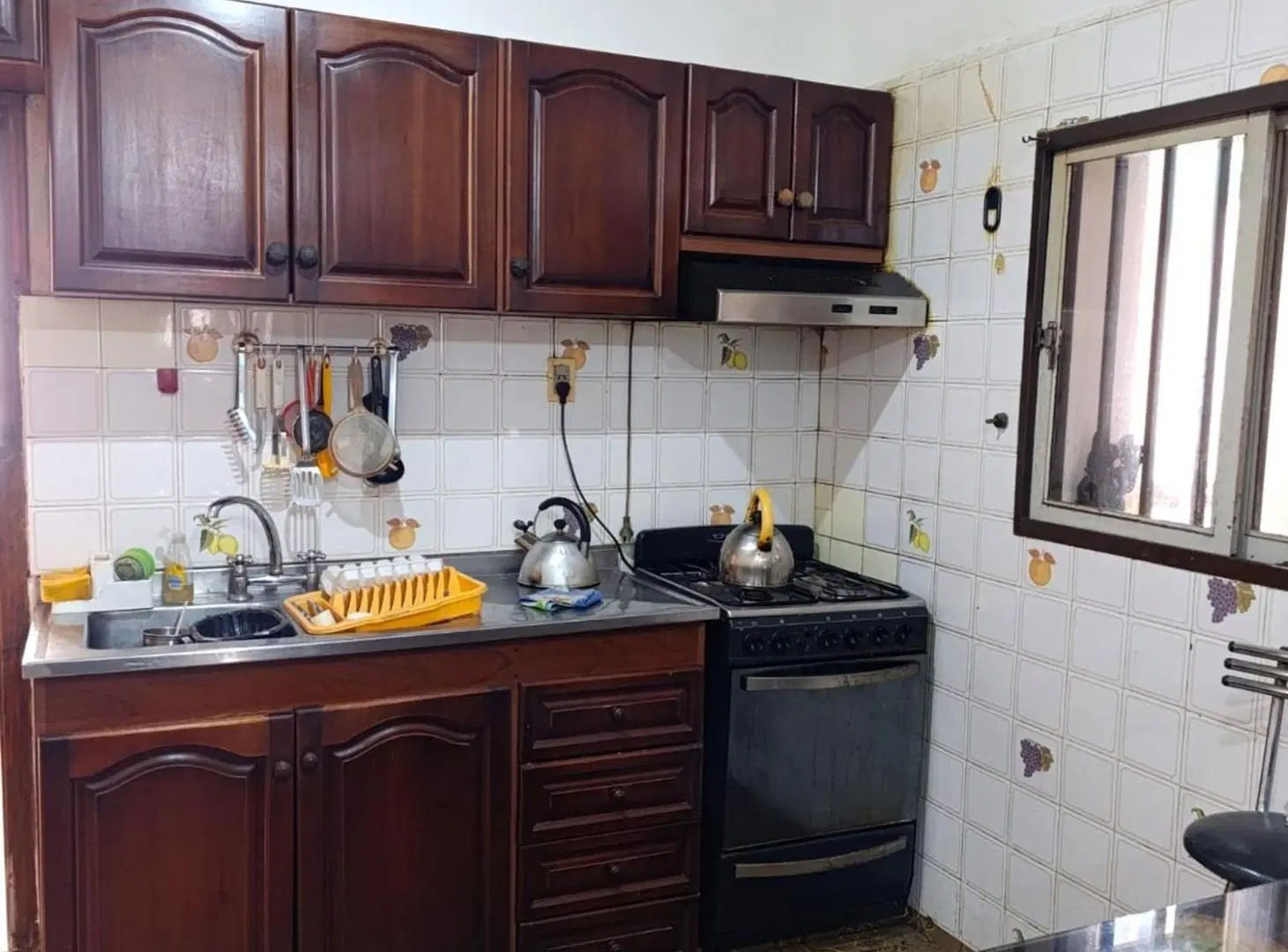 Casa 2 dorm + Departamento en barrio Los Paraisos 4