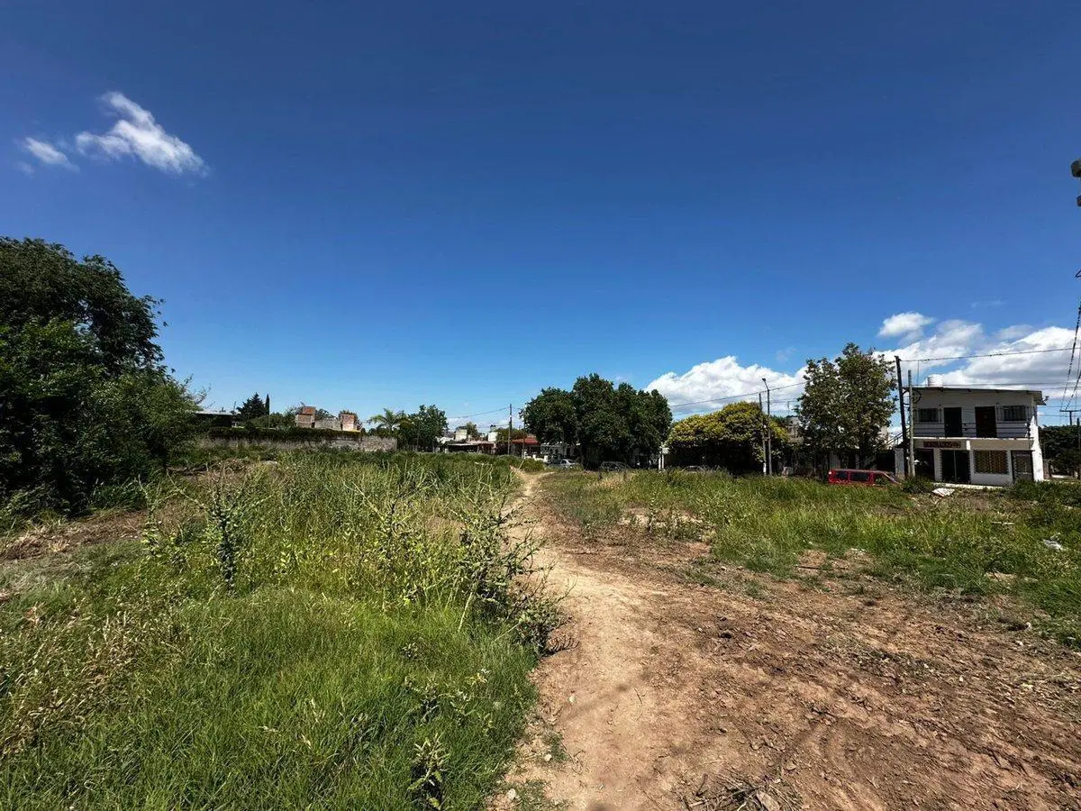 LOTE 1.152 M2 A UNA CUADRA DE DONATO ALVAREZ 2