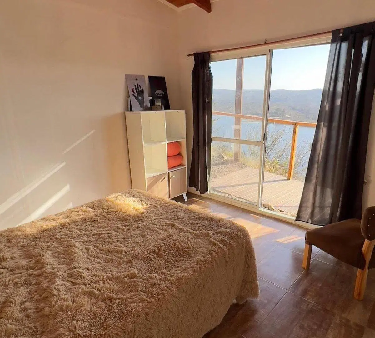 VENTA CABAÑA 2 DORM. CON COSTA AL  LAGO EMBALSE 5
