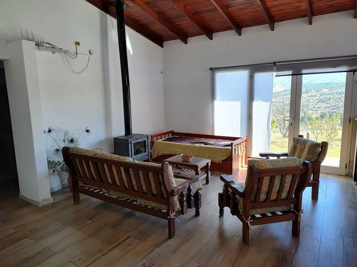 CASA 3 DORM + 4 CASAS DE 1 DORM AMOBLADAS 4