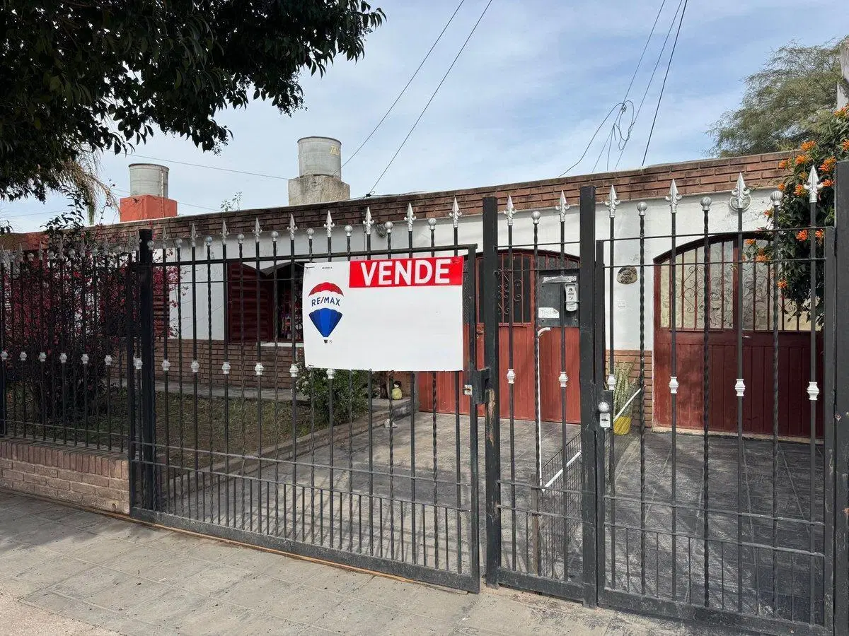 VENTA DOS DEPARTAMENTOS PARQUE LATINO CON RENTA 2