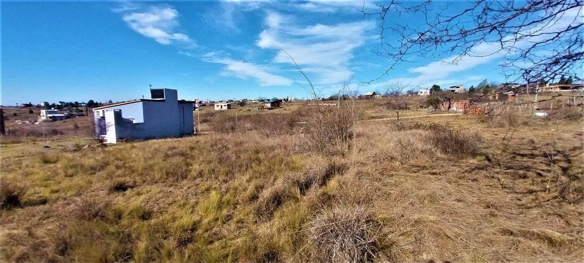 SE VENDE TERRENO 447m EN V. YACANTO, EL DIVISADERO 4