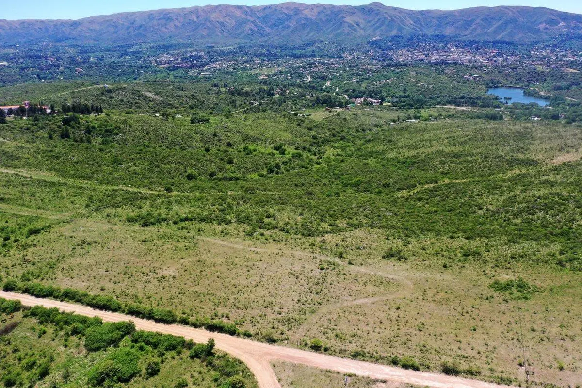 CAMPO EN LA FALDA 17 HECTAREAS ARROYO NATURAL 3