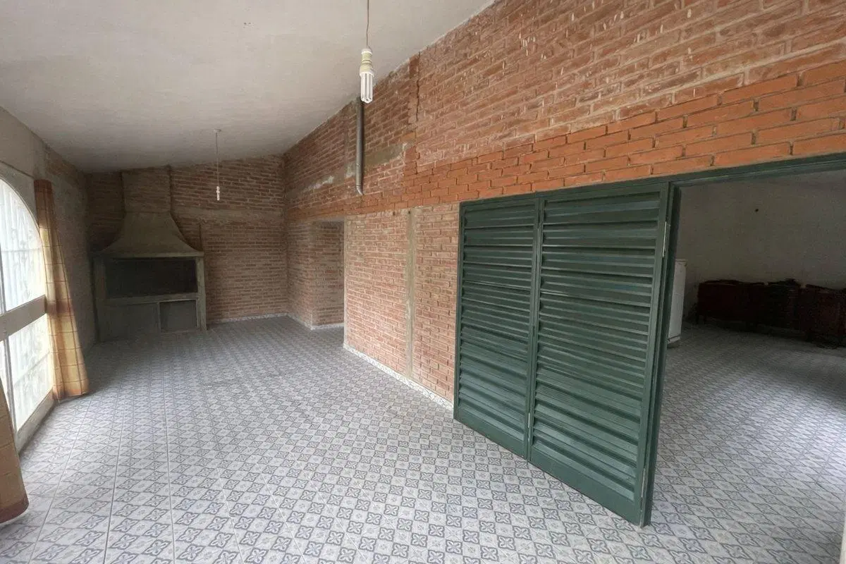 EN VENTA 2 CASAS EN VILLA CARLOS PAZ 2