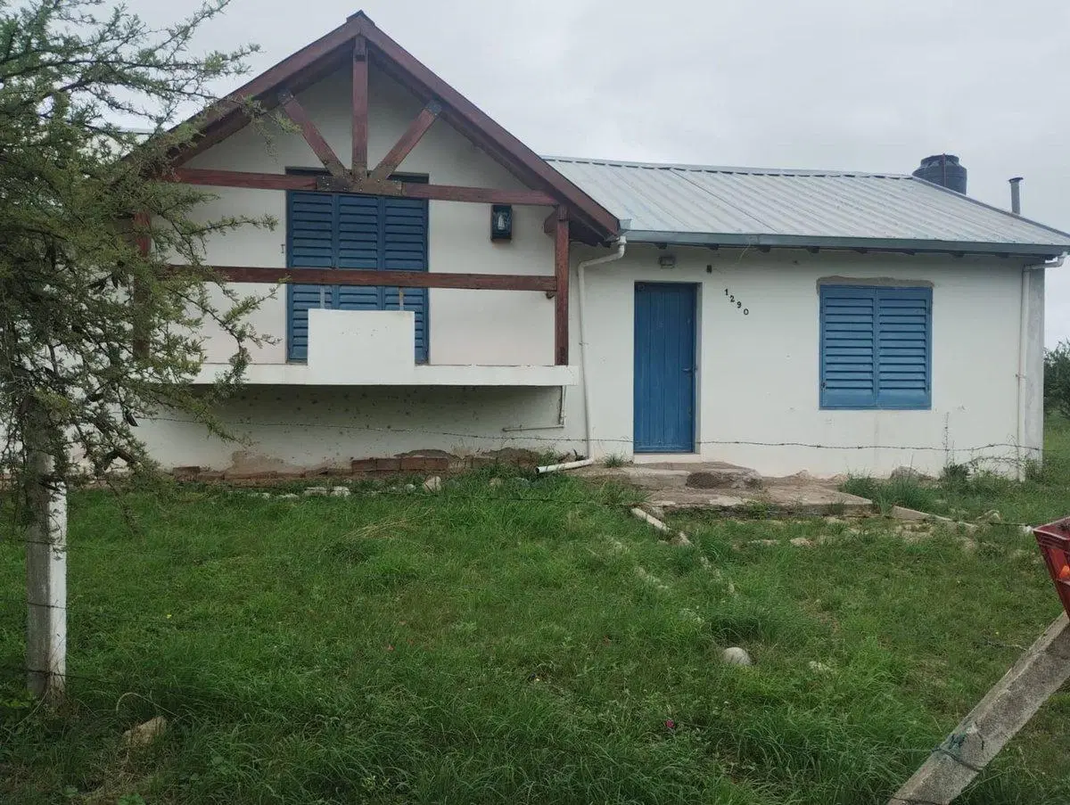 Casa con 2 Lotes en Venta 1530mt Capilla del Monte 2