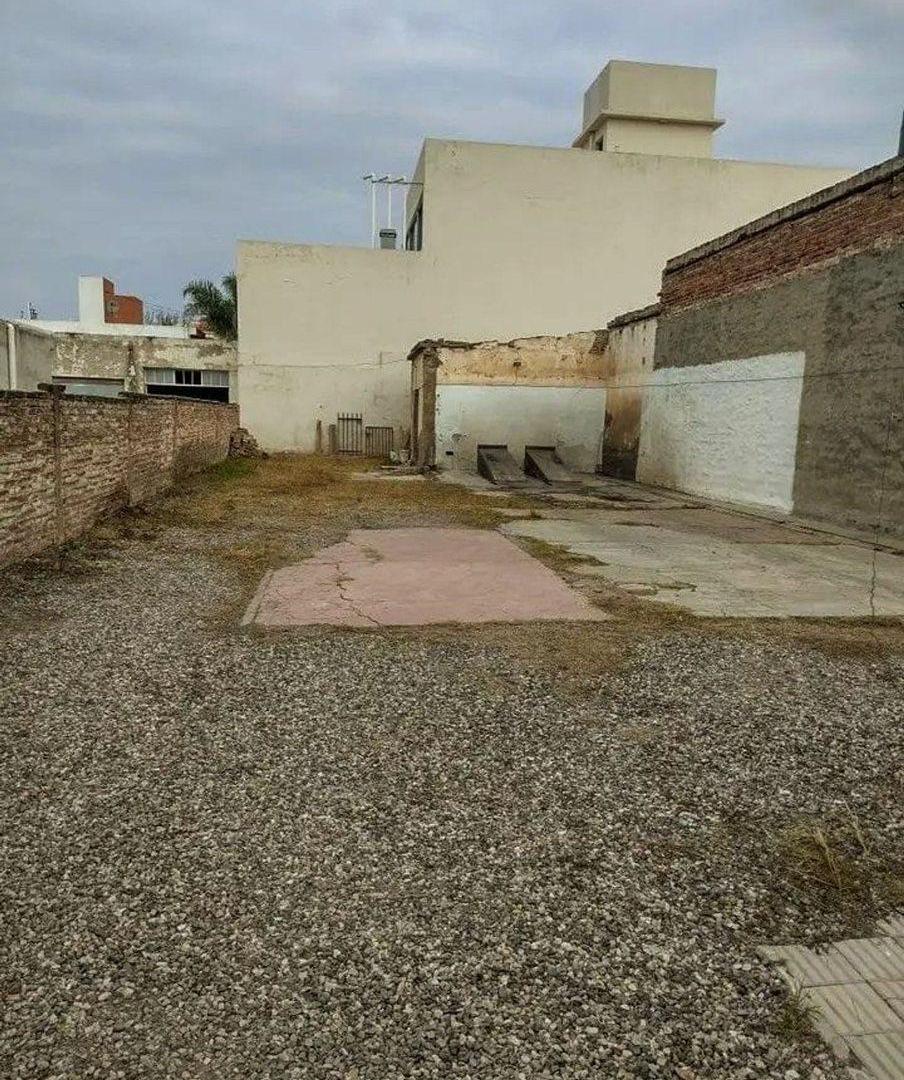 LOTE EN EL CENTRO DE RIO TERCERO SE VENDE
