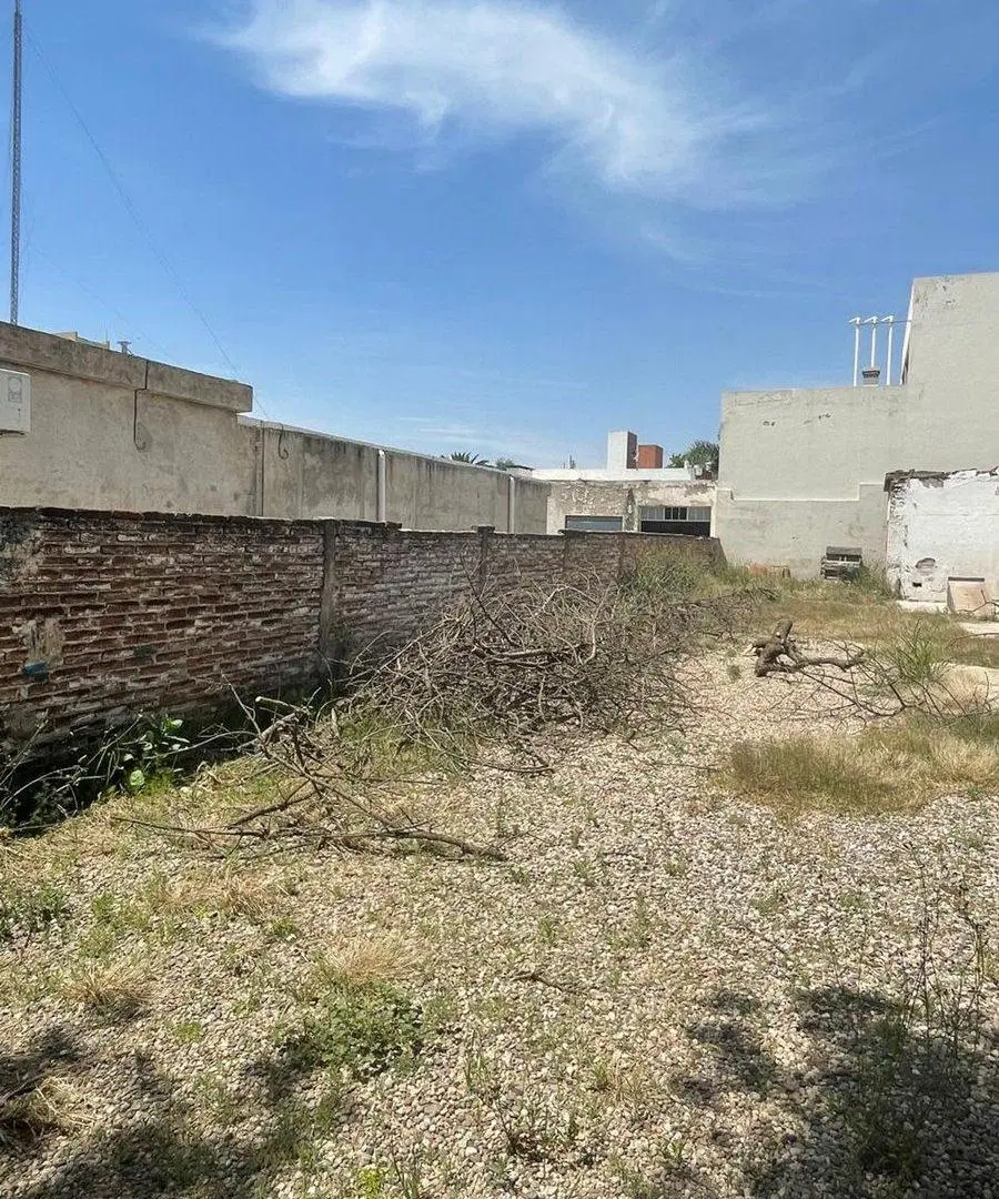 LOTE EN EL CENTRO DE RIO TERCERO SE VENDE 2