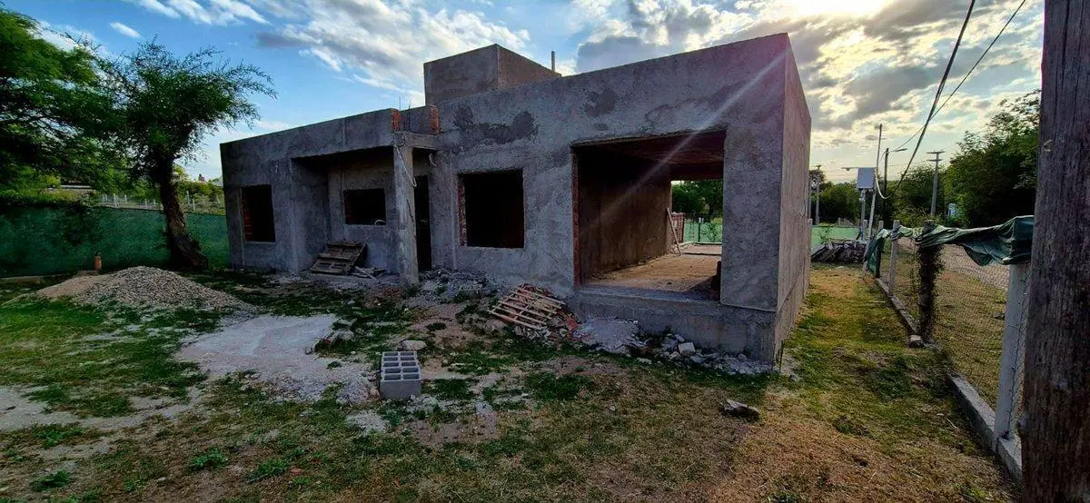 VENTA CASA 3 DORM A TERMINAR, BIALET MASSE 2