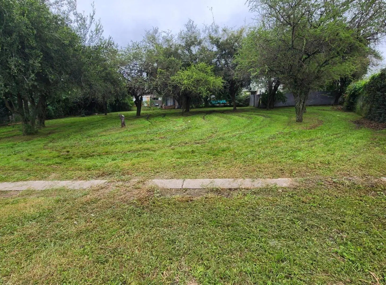 HERMOSO LOTE EN BARRIO PRIVADO BELA VISTA 5