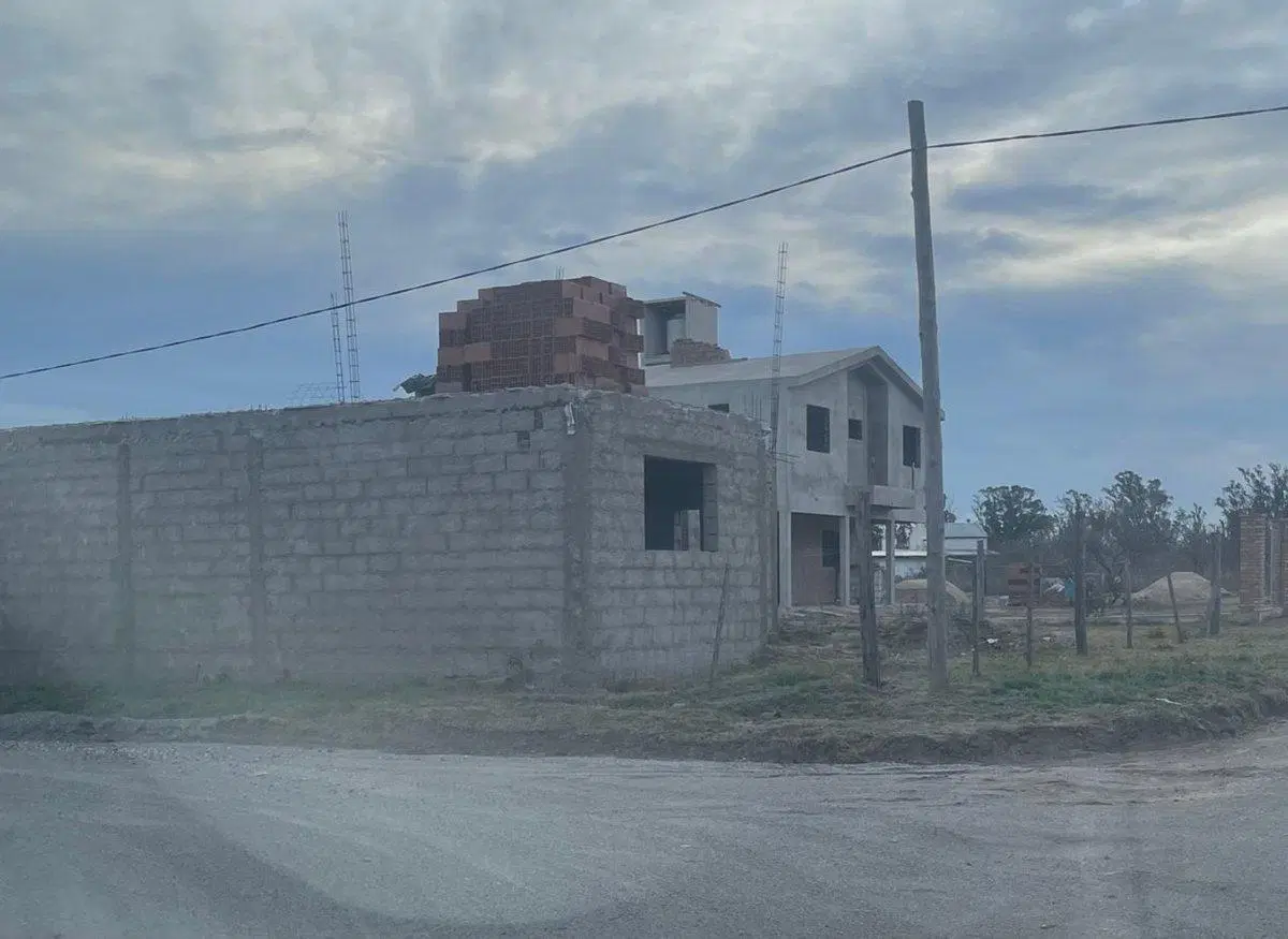 SE VENDE LOTE 480M2 VILLA DEL PRADO CON ESCRITURA 2