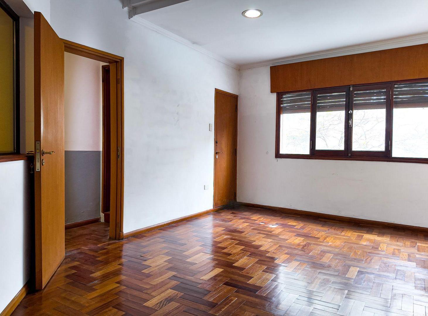 VENTA PH TRIBUNALES CENTRO 4 DORMITORIOS COCHERA