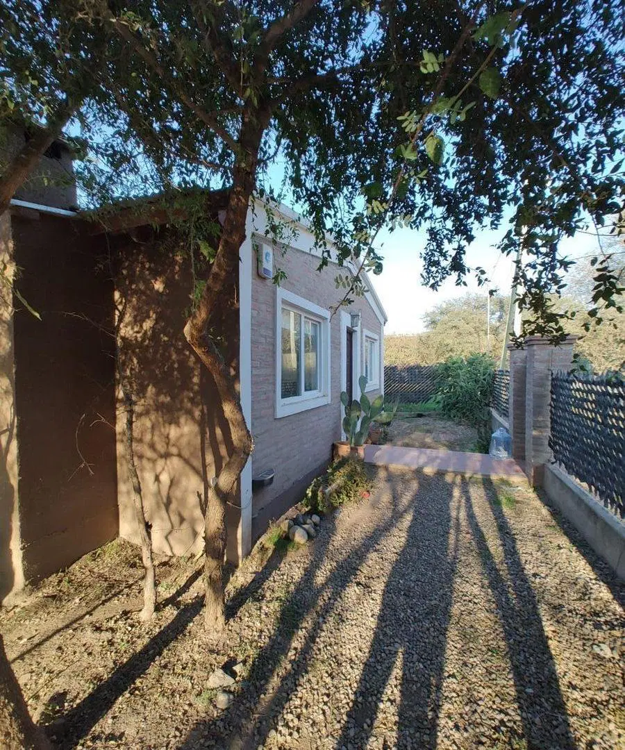 CASA 3 DORM CON PILETA ANISACATE APTA CREDITO 5