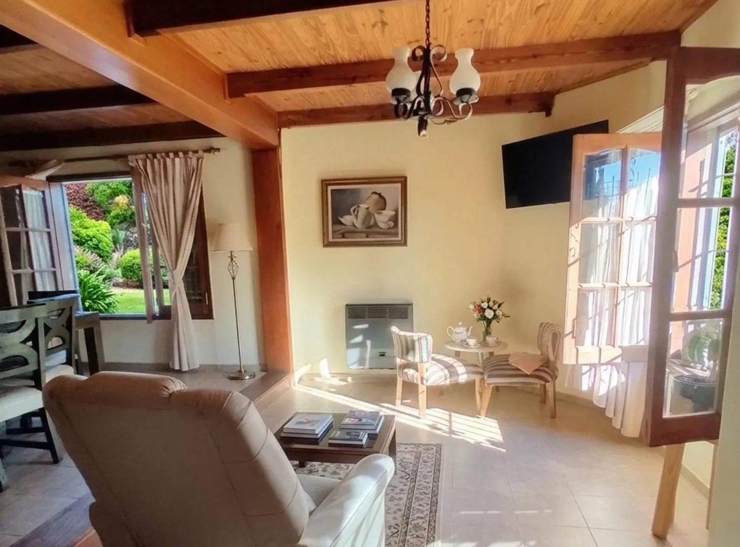 SE VENDE CASA 3 DORMITORIOS + LOCAL RIO TERCERO 2