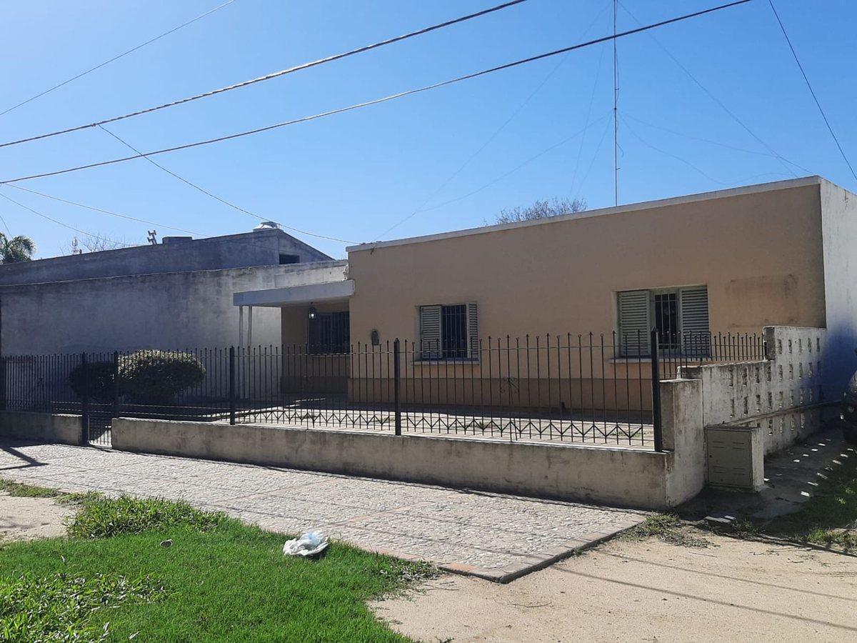 CASA 3 DORM IDEAL DESARROLLOS LAGUNA LARGA CBA