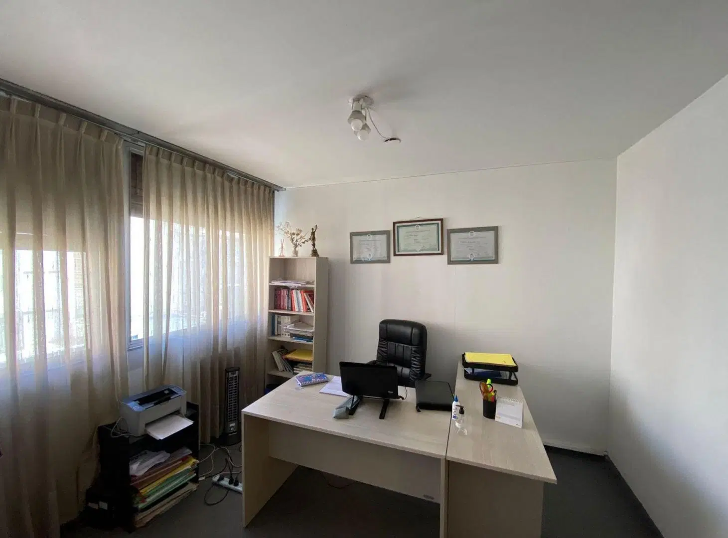 Venta  Oficina Edificio Roela Exclusiva 5
