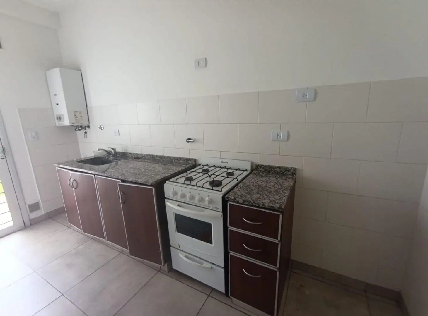 Departamento 1 dormitorio c/ patio en b° Gral Paz 3