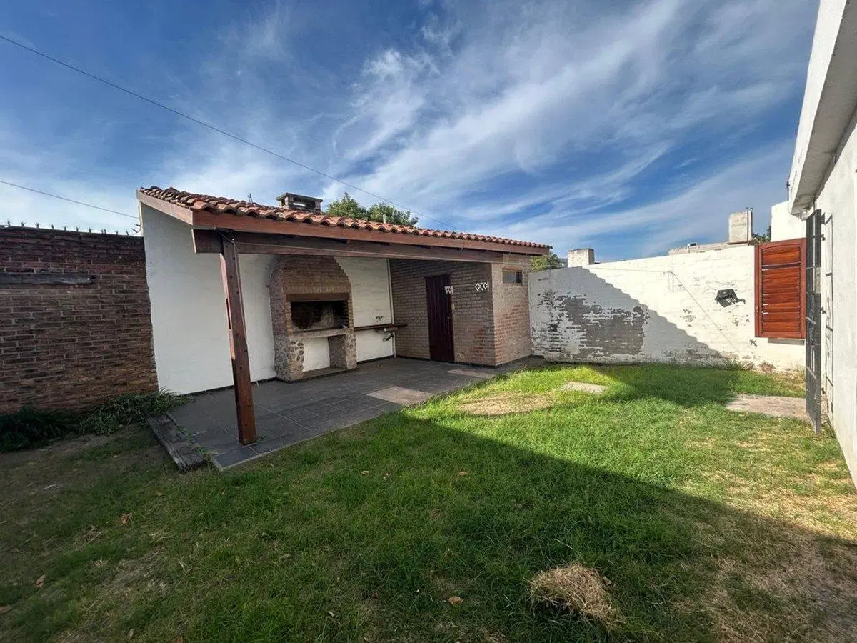 CASA MAS DEPTO AMEGUINO ESCRITURA 5