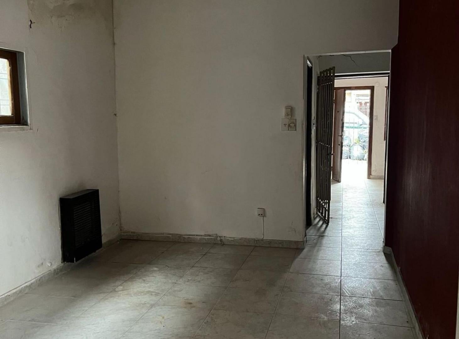 VENTA CASA A RECICLAR BºAMEGHINO SUD A 2OOM RUTA20