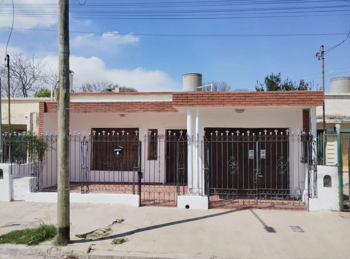 VENTA CASA A RECICLAR BºAMEGHINO SUD A 2OOM RUTA20 3