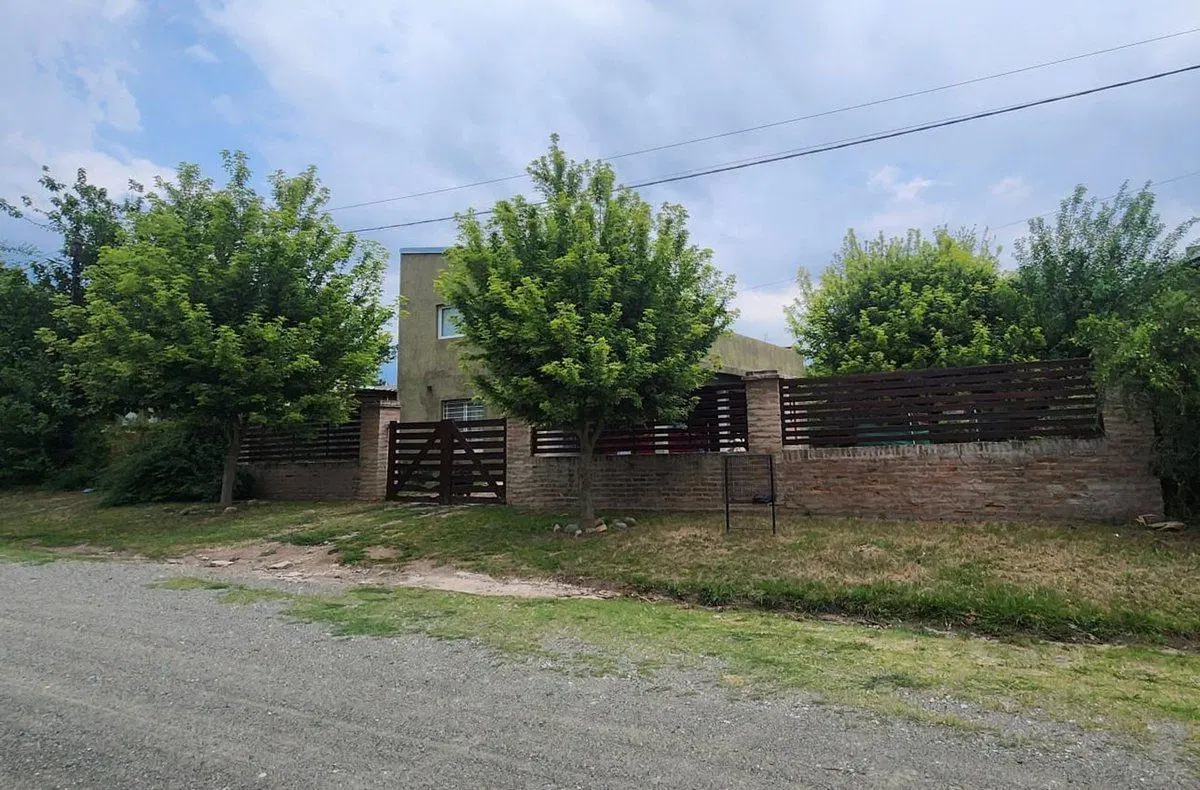 CASA VENTA VALLE DE ANISACATE 2 DORMITORIOS RUTA 5 3