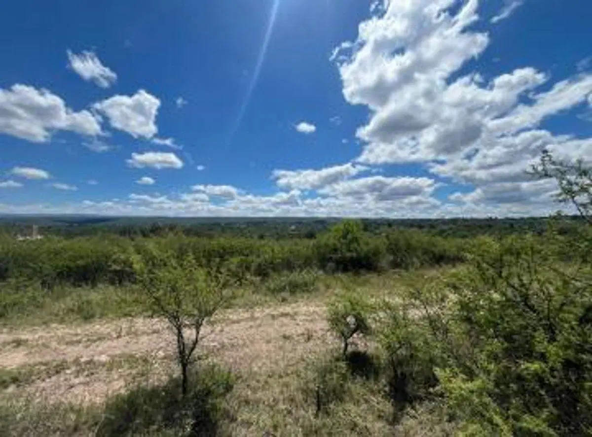 SE VENDE LOTE DE 2.128 MTS VALLE HERMOSO 2