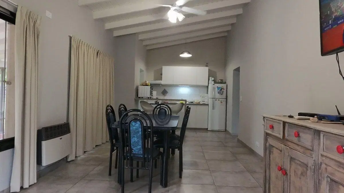 CASA 3 DORMITORIOS EN LOS REARTES A 200 m DEL RÍO 4