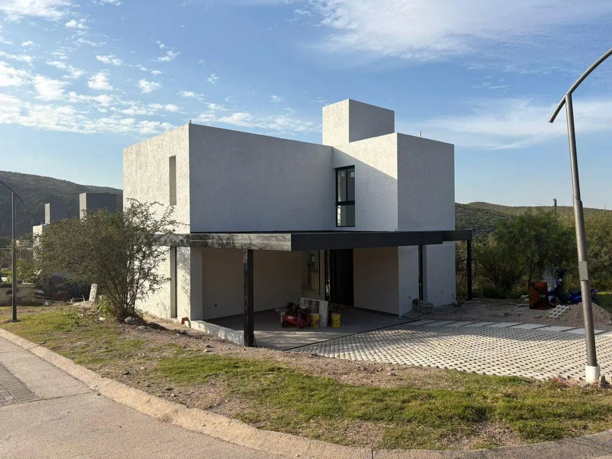 Casa 3 dormitorios Colinas de la Deseada 3