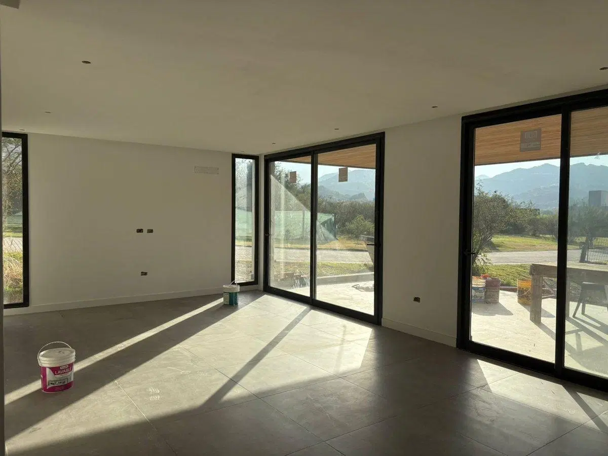 Casa 3 dormitorios Colinas de la Deseada 4