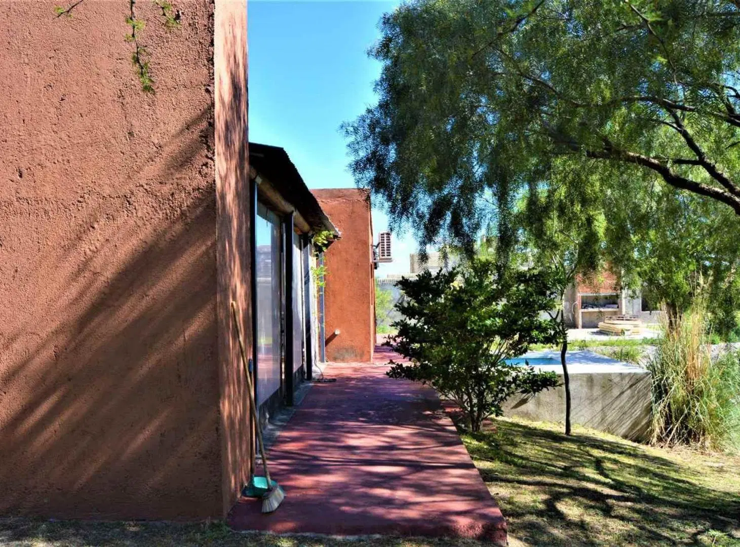SE VENDE CASA SOBRE EL ARROYO B° PVDO, LAS BAJADAS 2