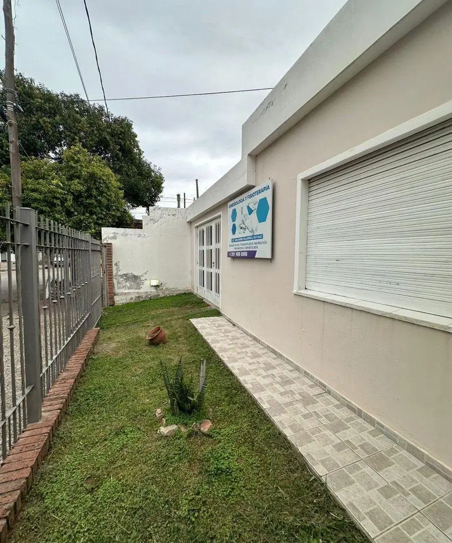 CASA DE 2 DORMITORIOS EN YOFRE SUR 2