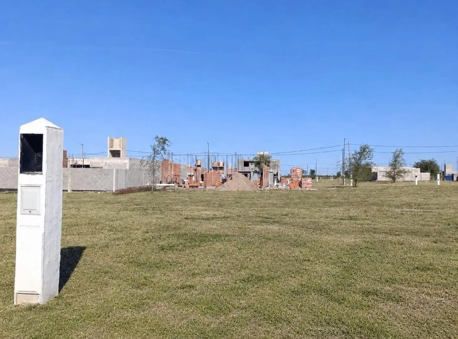 Lote aptoduplex o comercio en DOCTA PARQUE 3