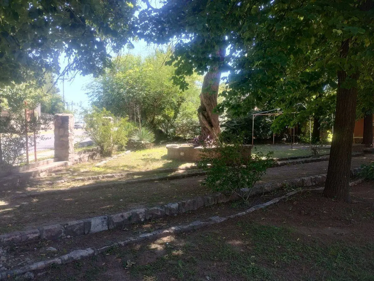 Venta Casa Estilo Colonial salida privada al Rio 3