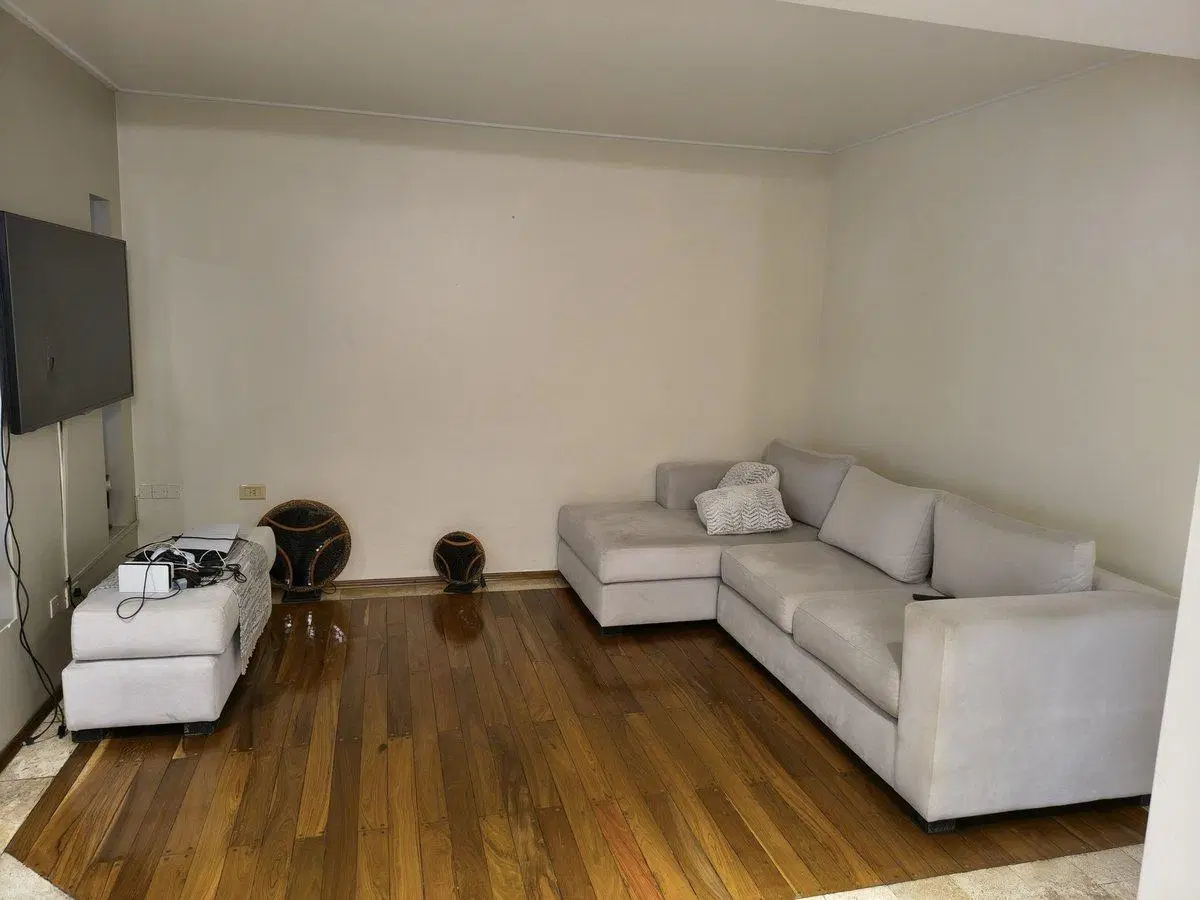 VENDO CASA DE CATEGORIA 5 DORM CON PILETA EN  URCA 5