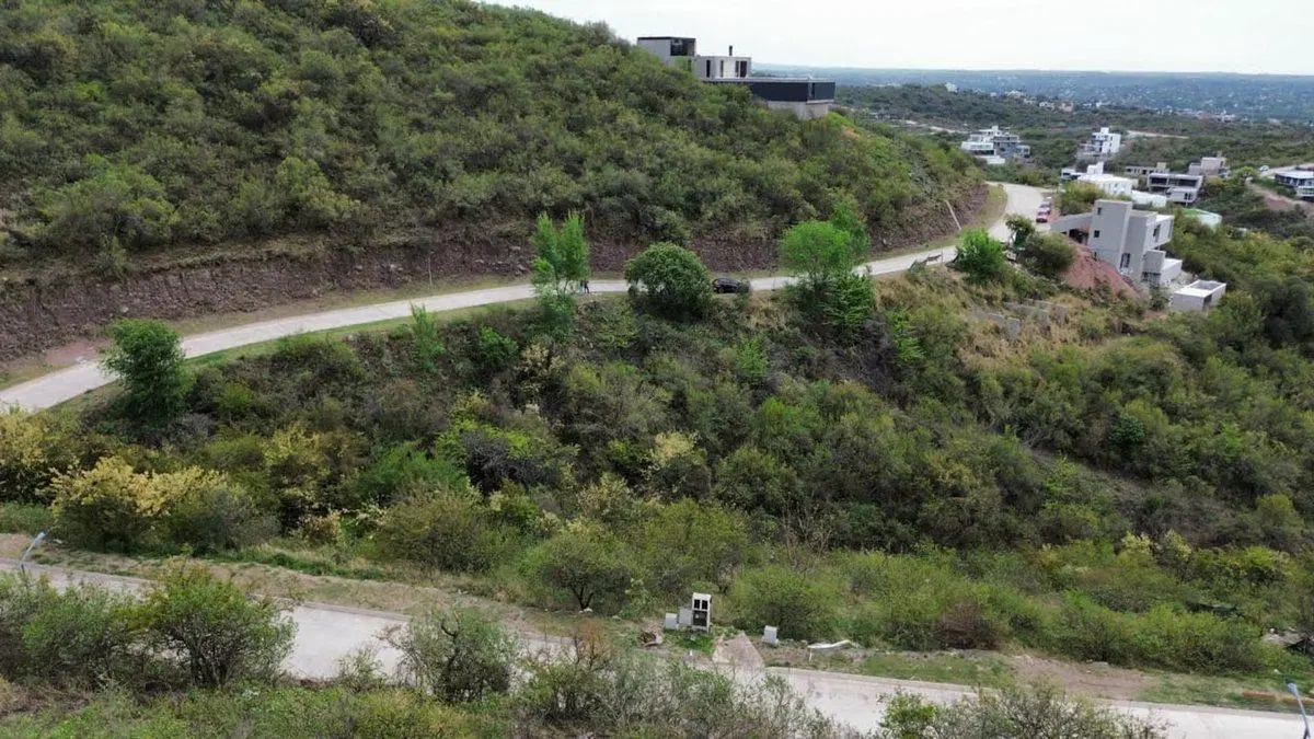VENTA TERRENO 2194MTS, LA DESEADA LA CALERA 2